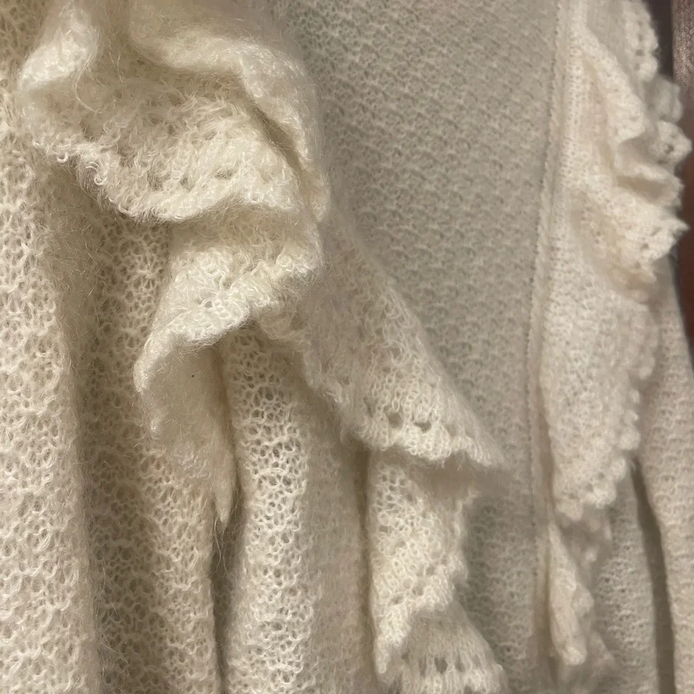 SÉZANE Elsa Mohair Sweater Ecru size M- lightly worn - Picture 4 of 10